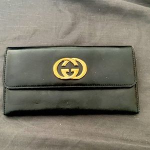 Gucci wallet authentic